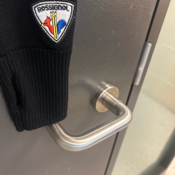 Rossignol S sweater padded down shoulders very small small.. excellent condition - Picture 9 of 15